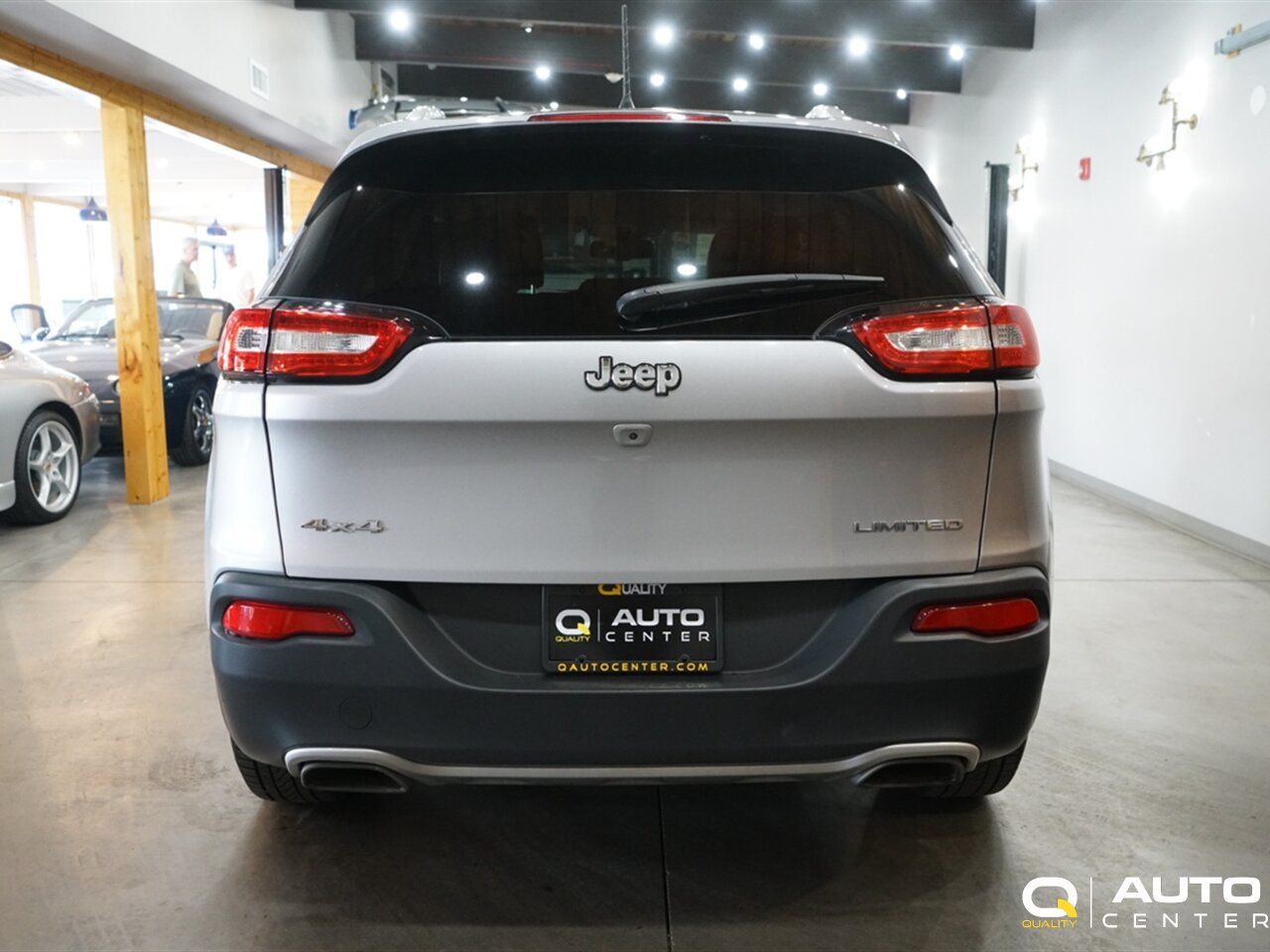 2017 Jeep Cherokee Limited - Photo 5 - Lynnwood, WA 98036