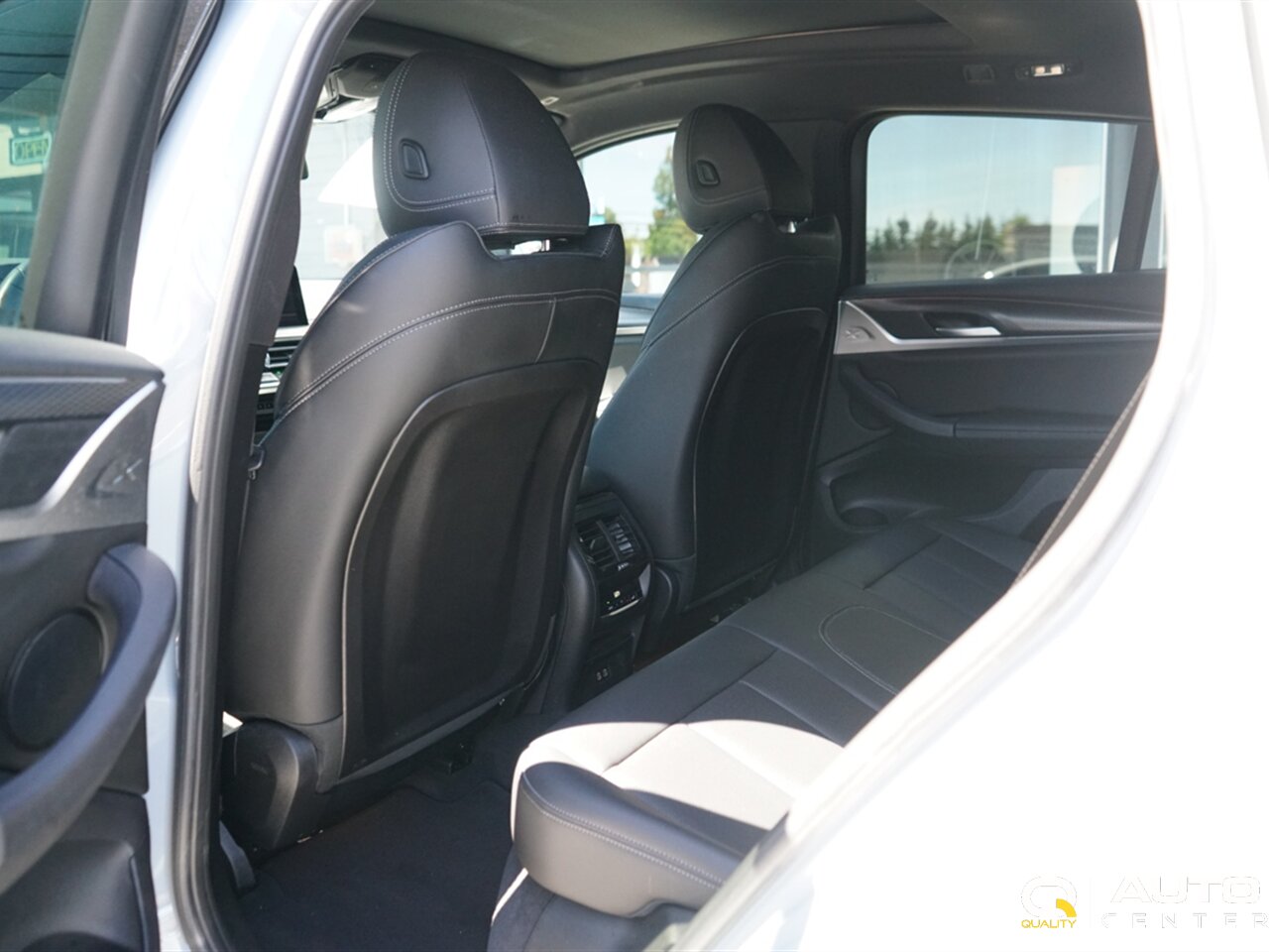 2024 BMW X4 xDrive30i - Photo 25 - Lynnwood, WA 98036