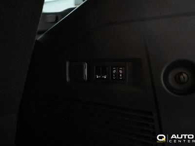 2023 Chevrolet Tahoe High Country   - Photo 40 - Lynnwood, WA 98036