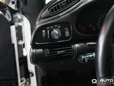 1994 Chevrolet Camaro Z28   - Photo 17 - Lynnwood, WA 98036
