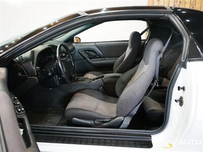 1994 Chevrolet Camaro Z28   - Photo 14 - Lynnwood, WA 98036