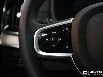2026 Volvo XC90 B6 Plus Dark Theme   - Photo 19 - Lynnwood, WA 98036