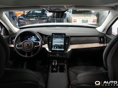 2026 Volvo XC90 B6 Plus Dark Theme   - Photo 17 - Lynnwood, WA 98036