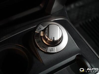 2016 Toyota 4Runner SR5   - Photo 26 - Lynnwood, WA 98036