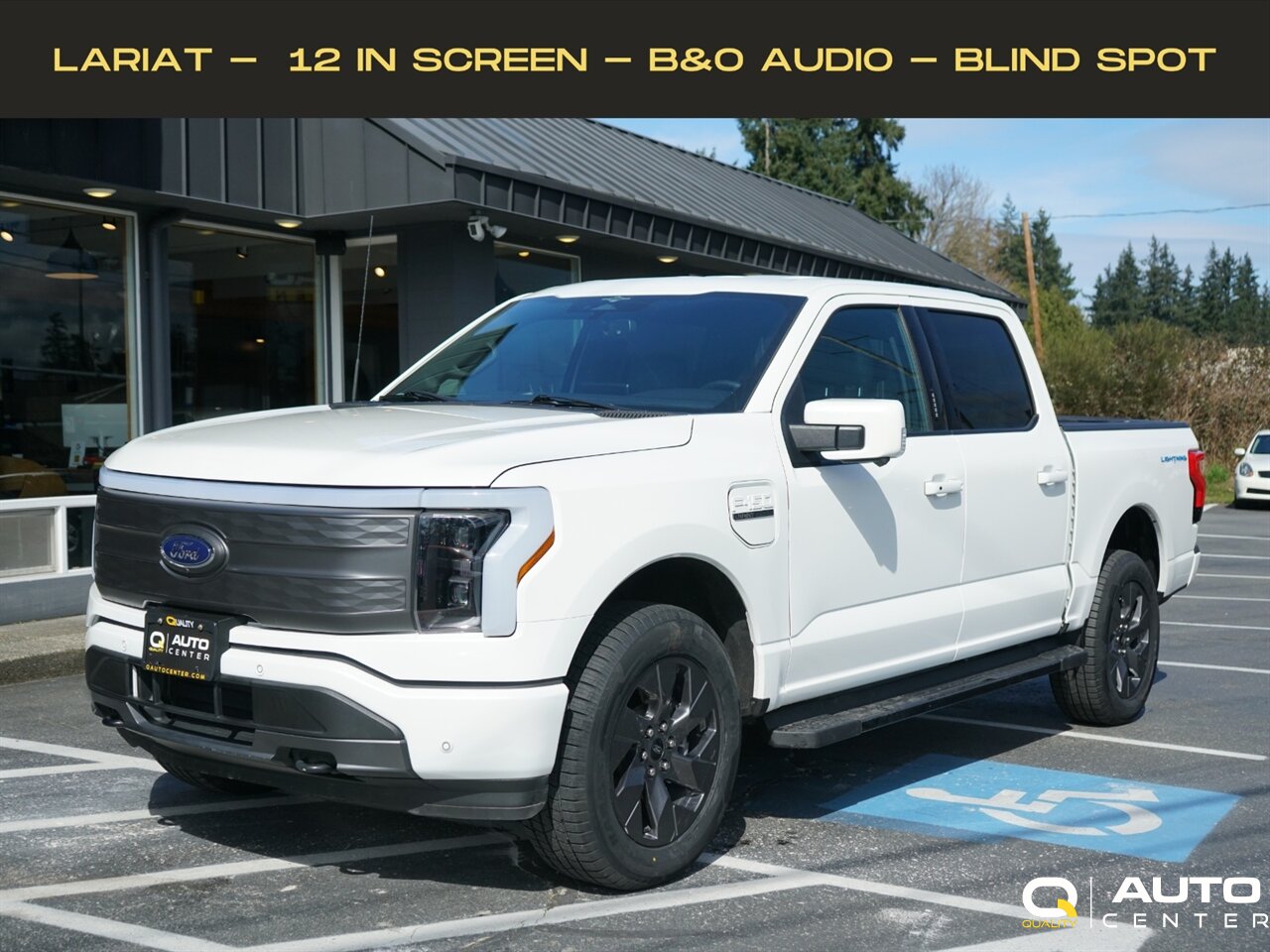 2023 Ford F-150 Lightning Lariat   - Photo 1 - Lynnwood, WA 98036
