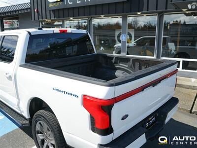 2023 Ford F-150 Lightning Lariat   - Photo 7 - Lynnwood, WA 98036