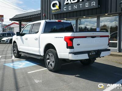 2023 Ford F-150 Lightning Lariat   - Photo 6 - Lynnwood, WA 98036