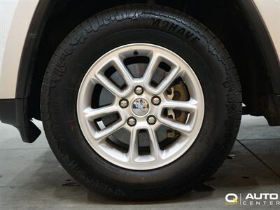 2020 Jeep Grand Cherokee Laredo E   - Photo 7 - Lynnwood, WA 98036