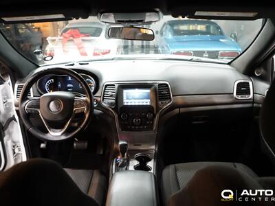 2020 Jeep Grand Cherokee Laredo E   - Photo 12 - Lynnwood, WA 98036