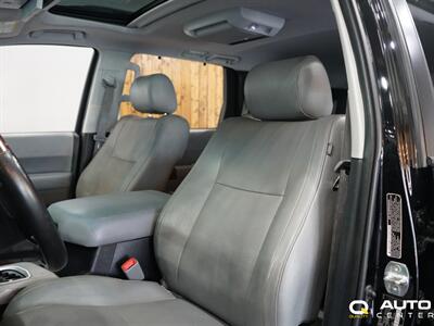 2010 Toyota Sequoia Platinum - Photo 12 - Lynnwood, WA 98036