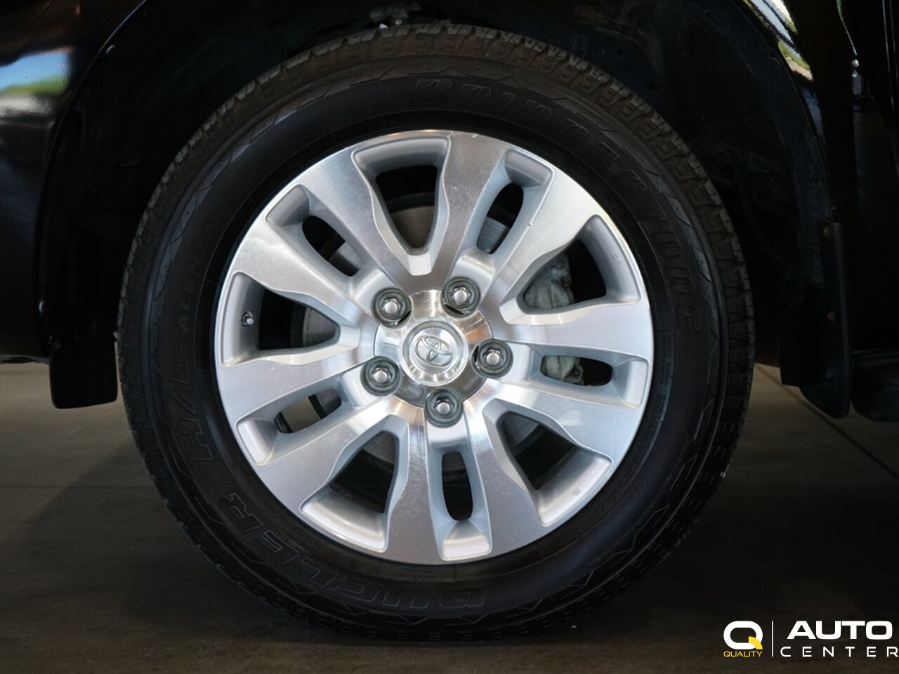 2010 Toyota Sequoia Platinum - Photo 6 - Lynnwood, WA 98036