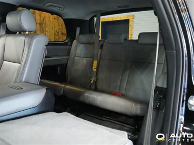 2010 Toyota Sequoia Platinum - Photo 33 - Lynnwood, WA 98036