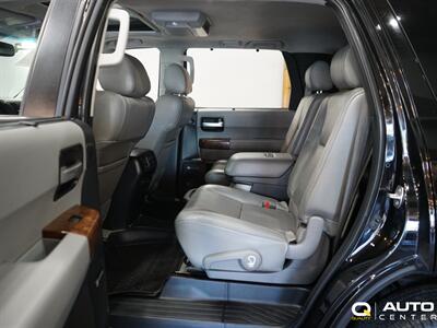 2010 Toyota Sequoia Platinum - Photo 27 - Lynnwood, WA 98036