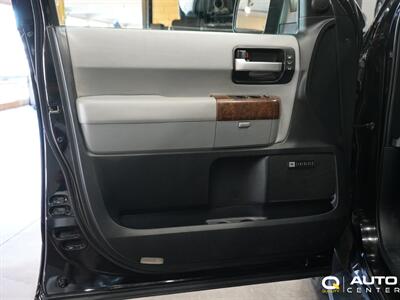 2010 Toyota Sequoia Platinum - Photo 9 - Lynnwood, WA 98036
