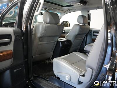 2010 Toyota Sequoia Platinum - Photo 26 - Lynnwood, WA 98036