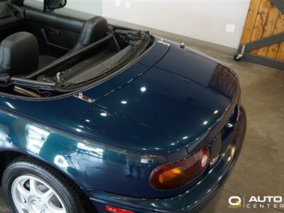 1996 Mazda MX-5 Miata   - Photo 11 - Lynnwood, WA 98036