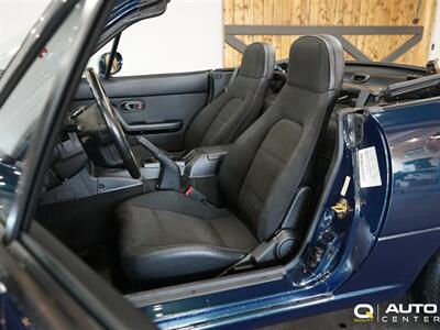 1996 Mazda MX-5 Miata   - Photo 22 - Lynnwood, WA 98036