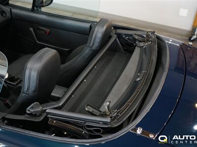1996 Mazda MX-5 Miata   - Photo 12 - Lynnwood, WA 98036