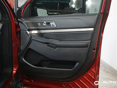 2018 Ford Explorer XLT   - Photo 19 - Lynnwood, WA 98036