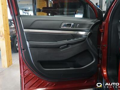 2018 Ford Explorer XLT   - Photo 17 - Lynnwood, WA 98036