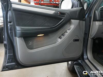 2003 Toyota 4Runner SR5   - Photo 11 - Lynnwood, WA 98036