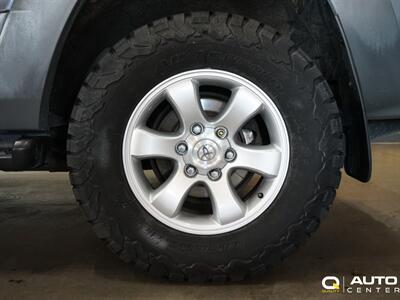 2003 Toyota 4Runner SR5   - Photo 8 - Lynnwood, WA 98036