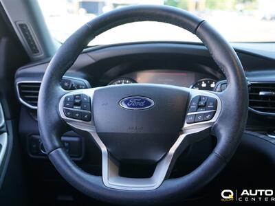 2022 Ford Explorer Limited   - Photo 15 - Lynnwood, WA 98036