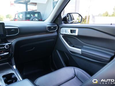 2022 Ford Explorer Limited   - Photo 19 - Lynnwood, WA 98036
