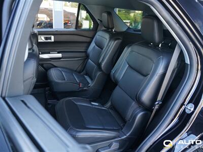 2022 Ford Explorer Limited   - Photo 27 - Lynnwood, WA 98036