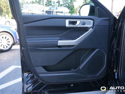 2022 Ford Explorer Limited   - Photo 9 - Lynnwood, WA 98036