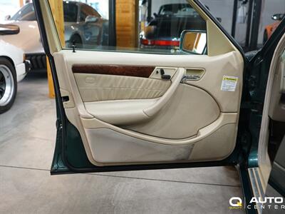 1999 Mercedes-Benz C 230 Kompressor Sport   - Photo 10 - Lynnwood, WA 98036