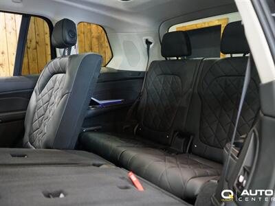 2023 BMW X7 xDrive40i   - Photo 48 - Lynnwood, WA 98036