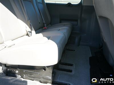 2018 Nissan NV SL   - Photo 42 - Lynnwood, WA 98036
