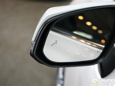 2022 Toyota Highlander Platinum   - Photo 11 - Lynnwood, WA 98036