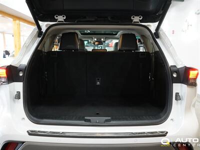 2022 Toyota Highlander Platinum   - Photo 41 - Lynnwood, WA 98036