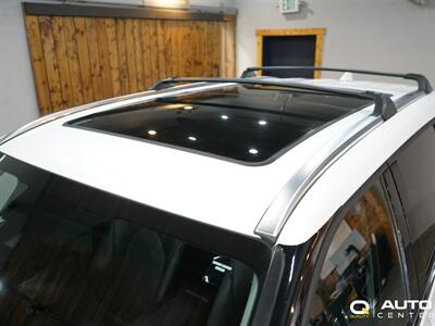 2022 Toyota Highlander Platinum   - Photo 10 - Lynnwood, WA 98036