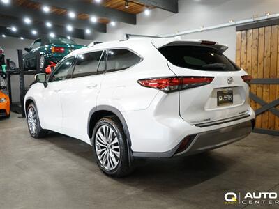 2022 Toyota Highlander Platinum   - Photo 7 - Lynnwood, WA 98036