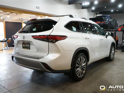 2022 Toyota Highlander Platinum   - Photo 4 - Lynnwood, WA 98036