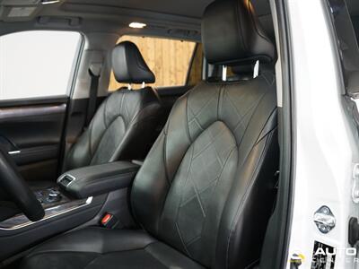 2022 Toyota Highlander Platinum   - Photo 17 - Lynnwood, WA 98036