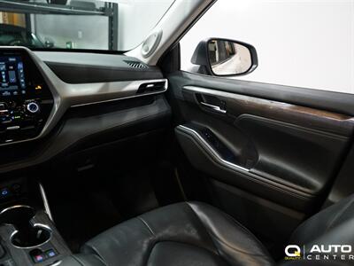2022 Toyota Highlander Platinum   - Photo 30 - Lynnwood, WA 98036