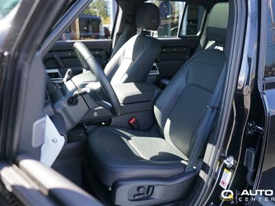 2024 Land Rover Defender S   - Photo 15 - Lynnwood, WA 98036