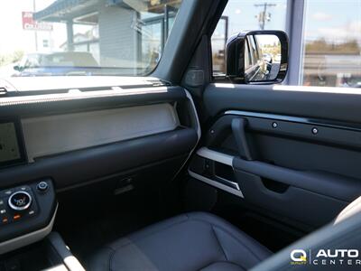 2024 Land Rover Defender S   - Photo 23 - Lynnwood, WA 98036