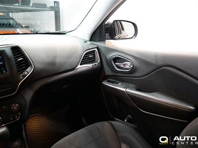 2019 Jeep Cherokee Latitude   - Photo 25 - Lynnwood, WA 98036