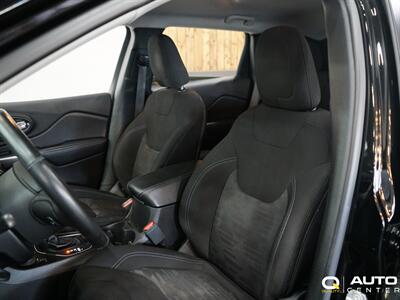 2019 Jeep Cherokee Latitude   - Photo 14 - Lynnwood, WA 98036