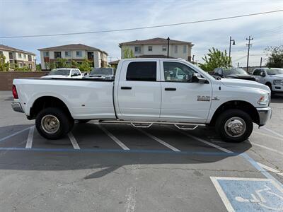 2018 RAM 3500 TRADESMAN, 6.7 CUMMINS 4X4 AISIN 27K MILES 1 OWNER   - Photo 4 - Rancho Cordova, CA 95742