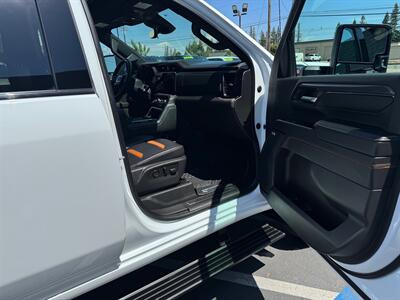 2024 GMC Sierra 2500HD AT4, 6.6 DURAMAX DIESEL 4X4, FULLY LOADED   - Photo 8 - Rancho Cordova, CA 95742