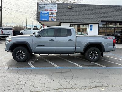 2019 Toyota Tacoma Double Cab TRD Off-Road Pickup 4D 6   - Photo 8 - Rancho Cordova, CA 95742