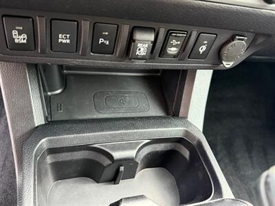 2019 Toyota Tacoma Double Cab TRD Off-Road Pickup 4D 6   - Photo 15 - Rancho Cordova, CA 95742