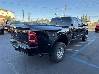 2021 RAM 3500 Limited HO6.7 W/AISIN 4x4 Dually, Power steps   - Photo 4 - Rancho Cordova, CA 95742