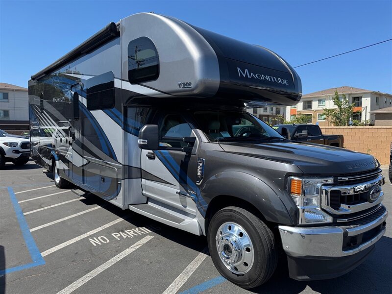 2020 Ford F550 Super Duty Regular Cab & Chassis XLT Cab & Chassis 2D  